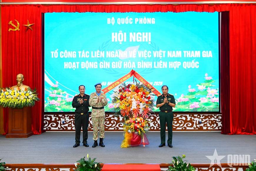 /UploadStore/admin/260527 hoi nghi qdnd/2.jpg